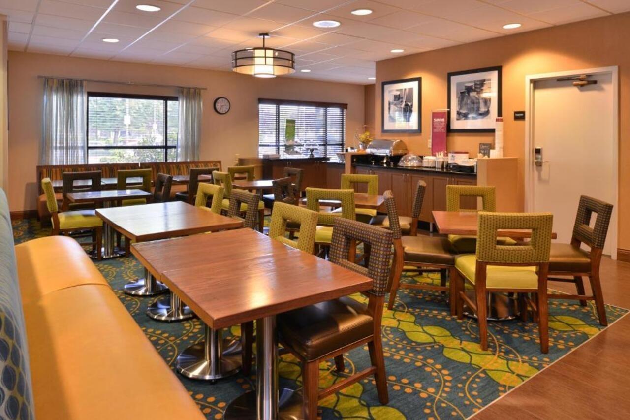 Hampton Inn Portland East Fairview Kültér fotó