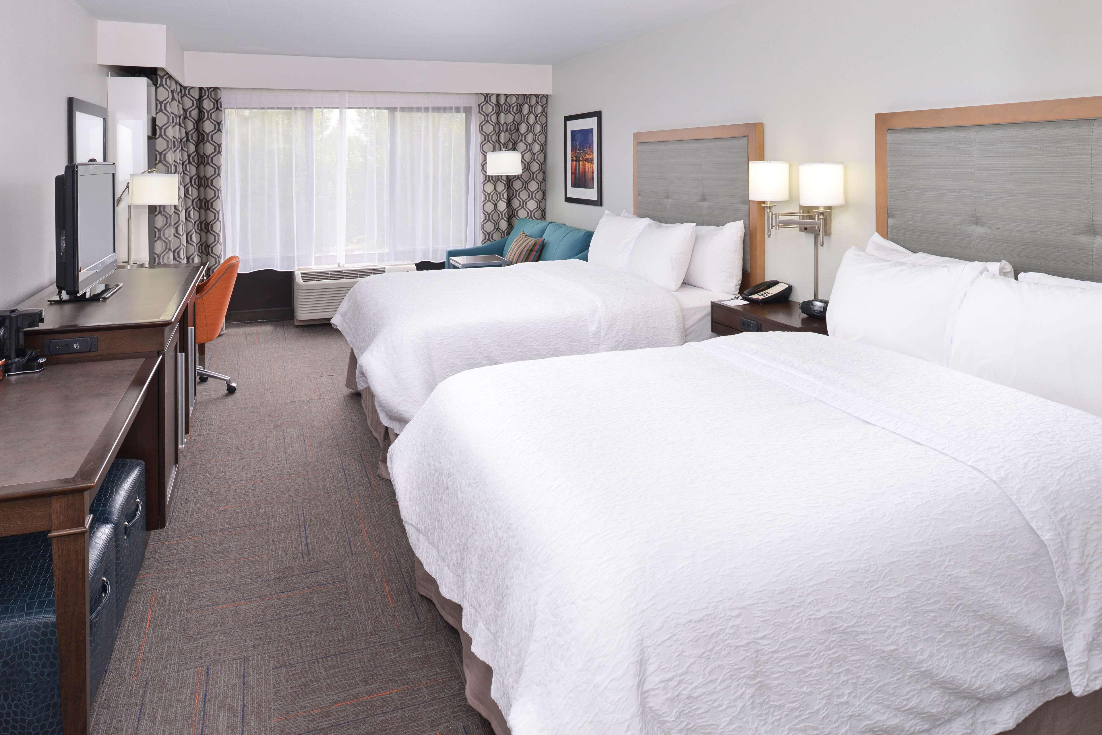 Hampton Inn Portland East Fairview Kültér fotó