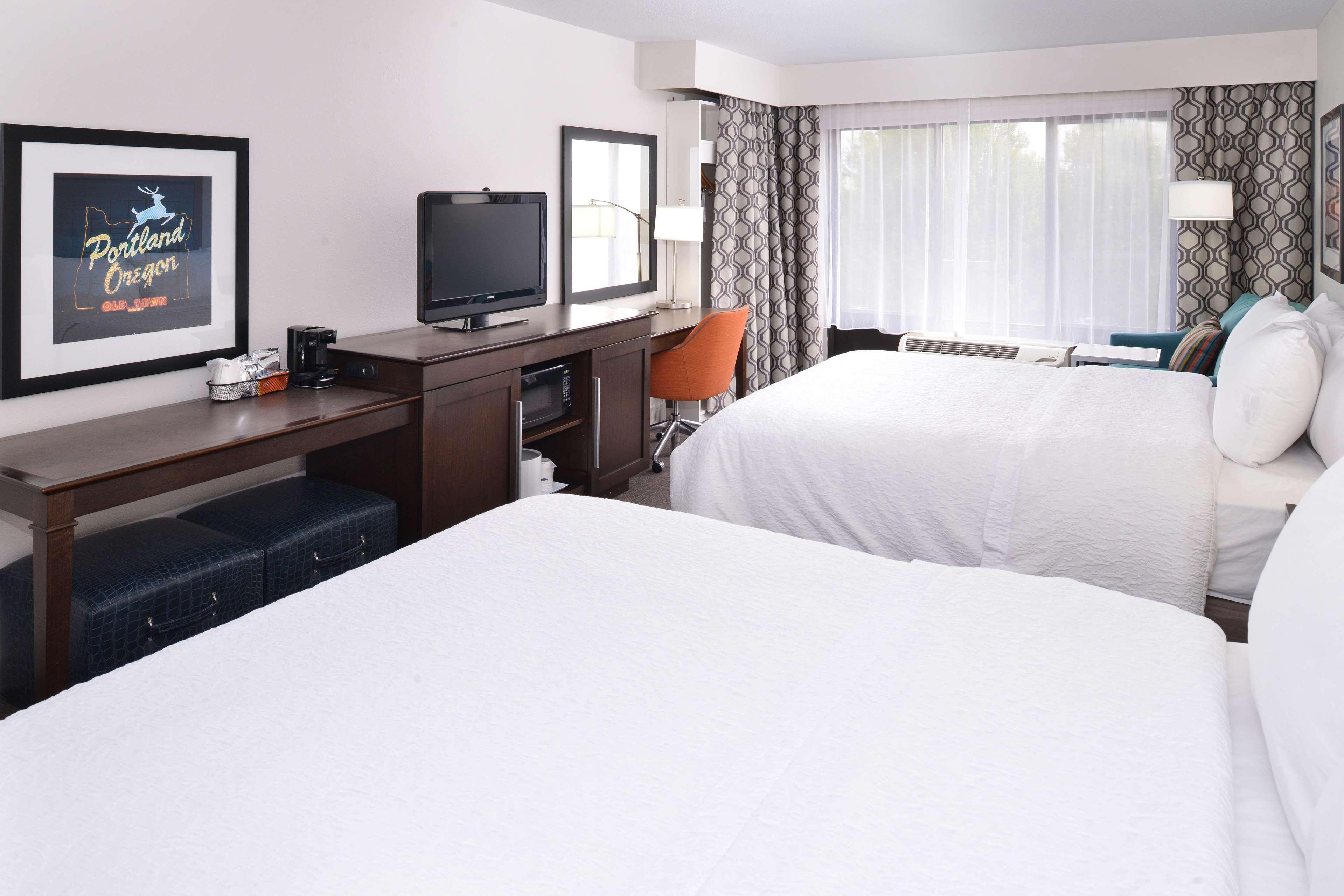 Hampton Inn Portland East Fairview Kültér fotó