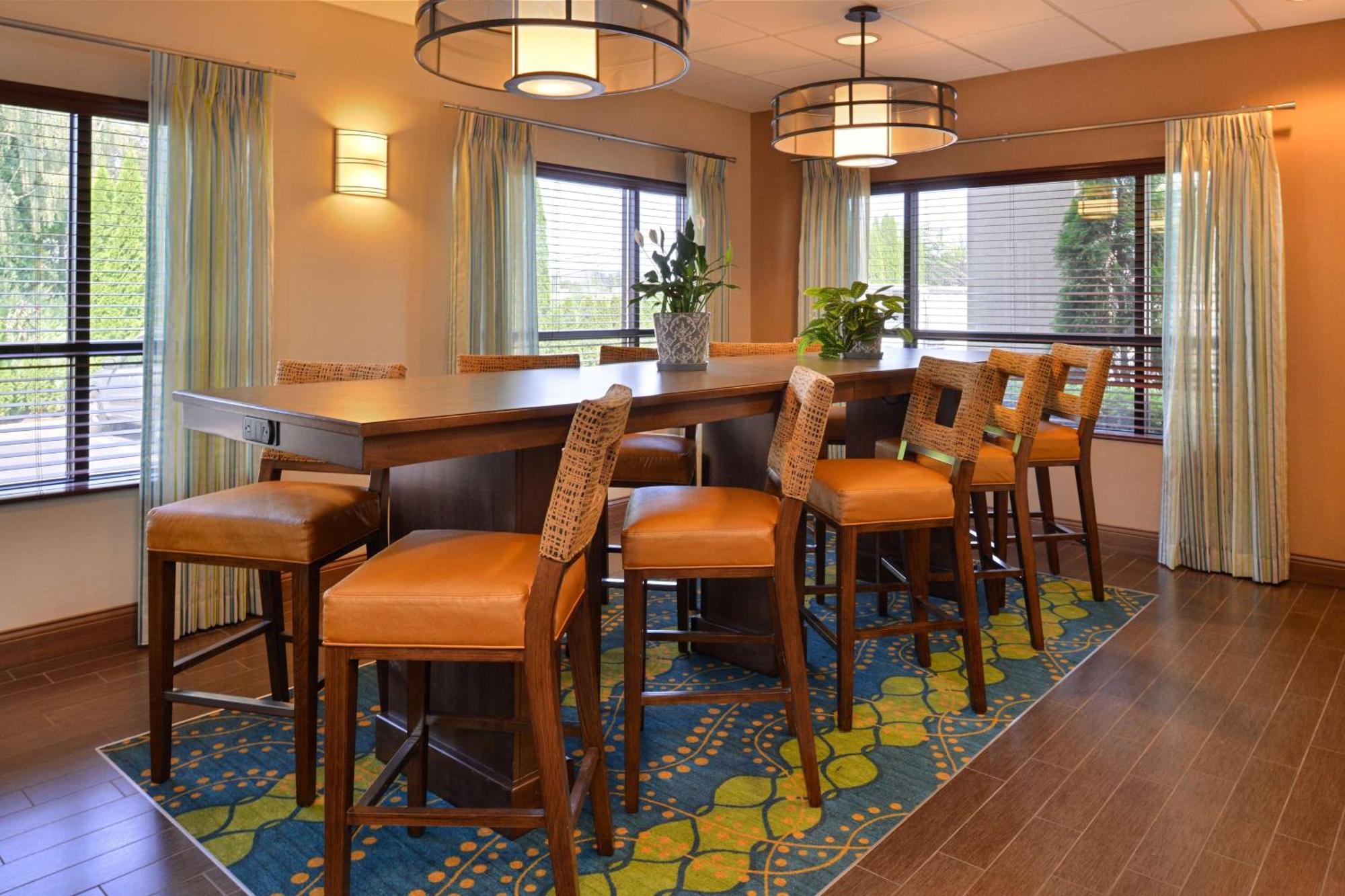 Hampton Inn Portland East Fairview Kültér fotó